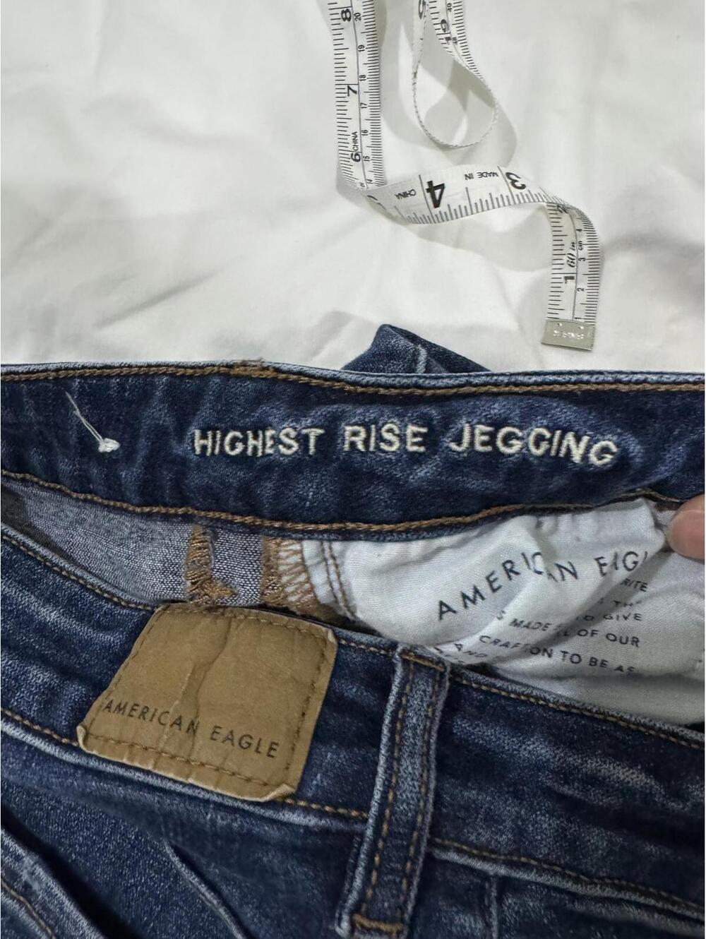 American Eagle Highest Rise Distressed Jegging Jeans Size 4 Blue Wash - Picture 5 of 9